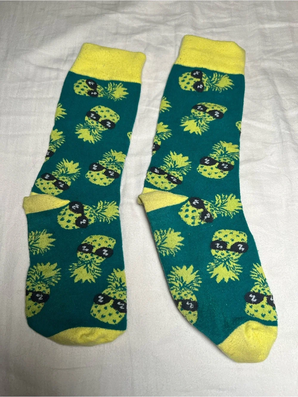 🎉5/$25 Old Navy Pineapple Socks
